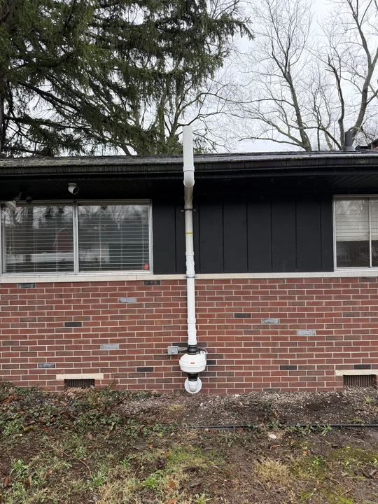 Radon mitigation and crawlspace project photo (IMG 1614)