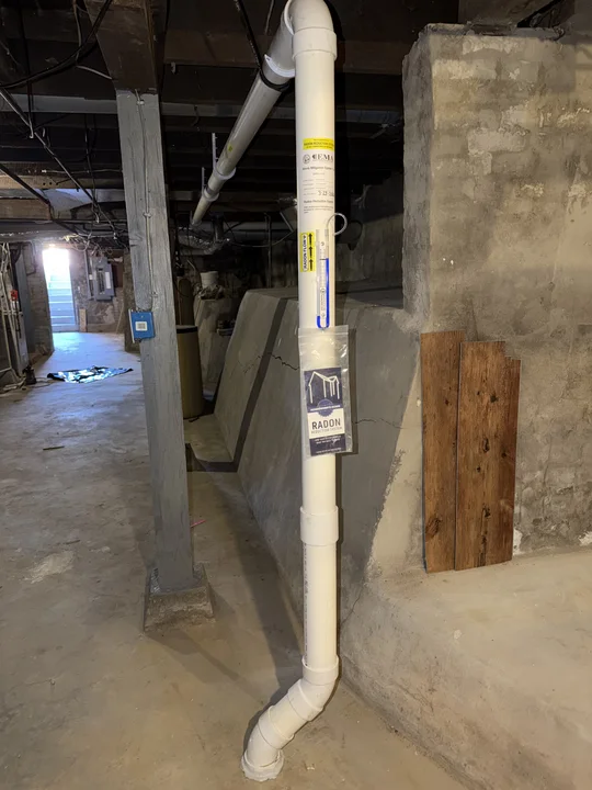 Radon mitigation and crawlspace project photo (IMG 2179)